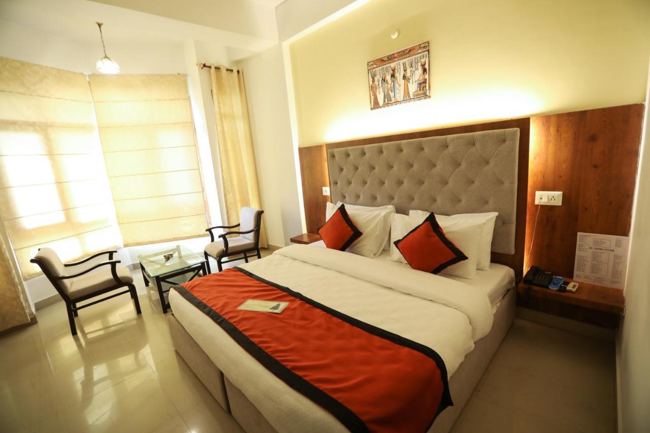The Park View, Mandi Exterior foto
