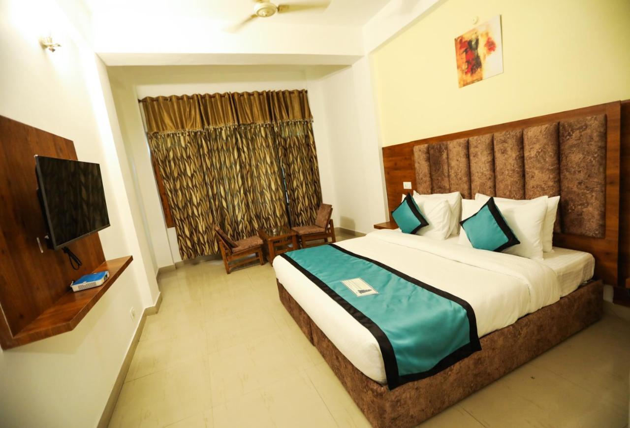 The Park View, Mandi Exterior foto